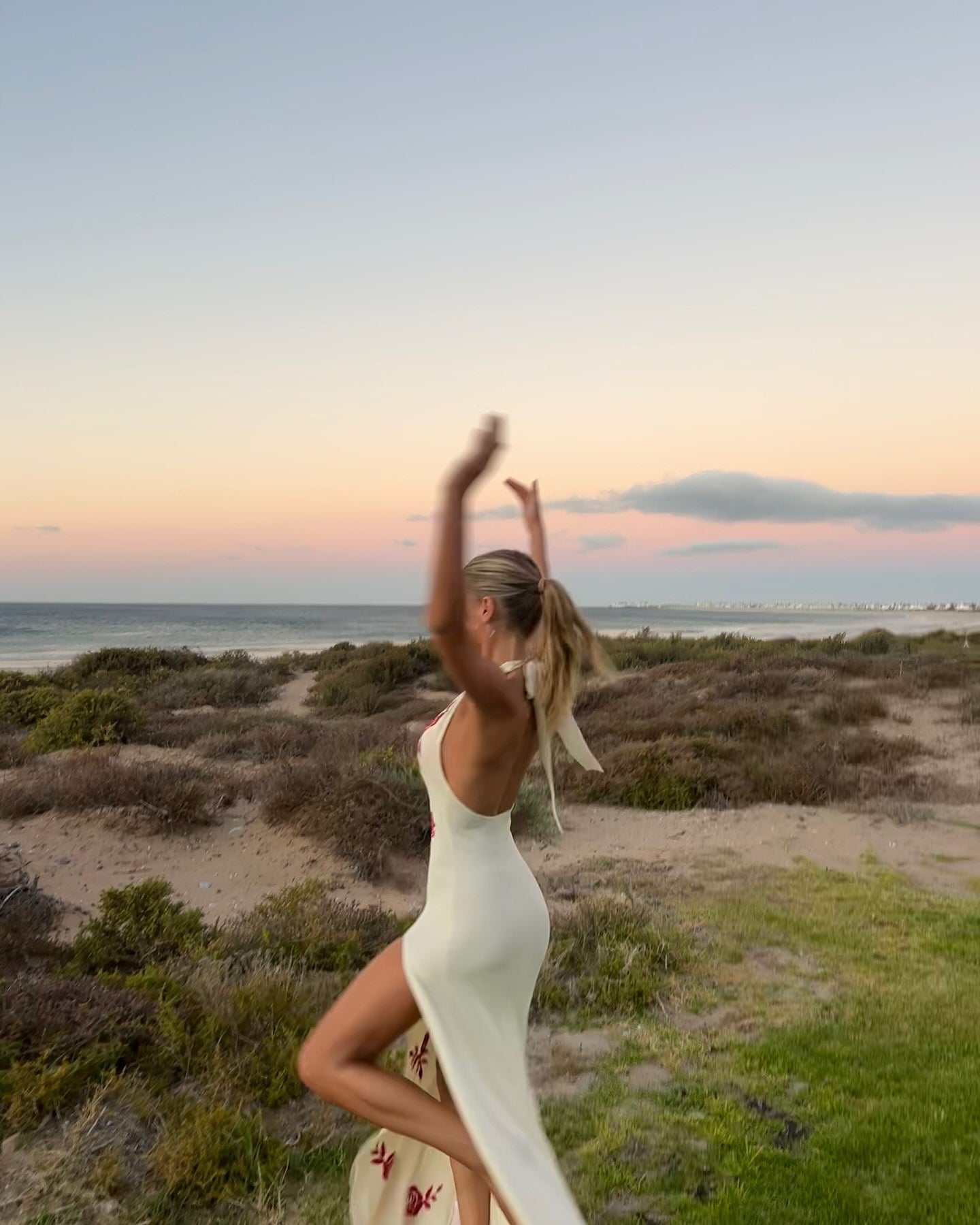 Mira™ - Klänning Jina